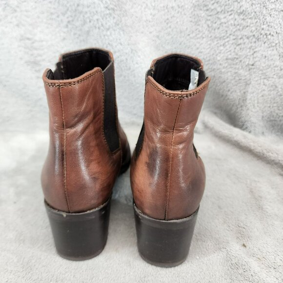 Clarks Shoes Womens Size 7.5 Brown Leather Chelsea Boots *Read* - Picture 6 of 13